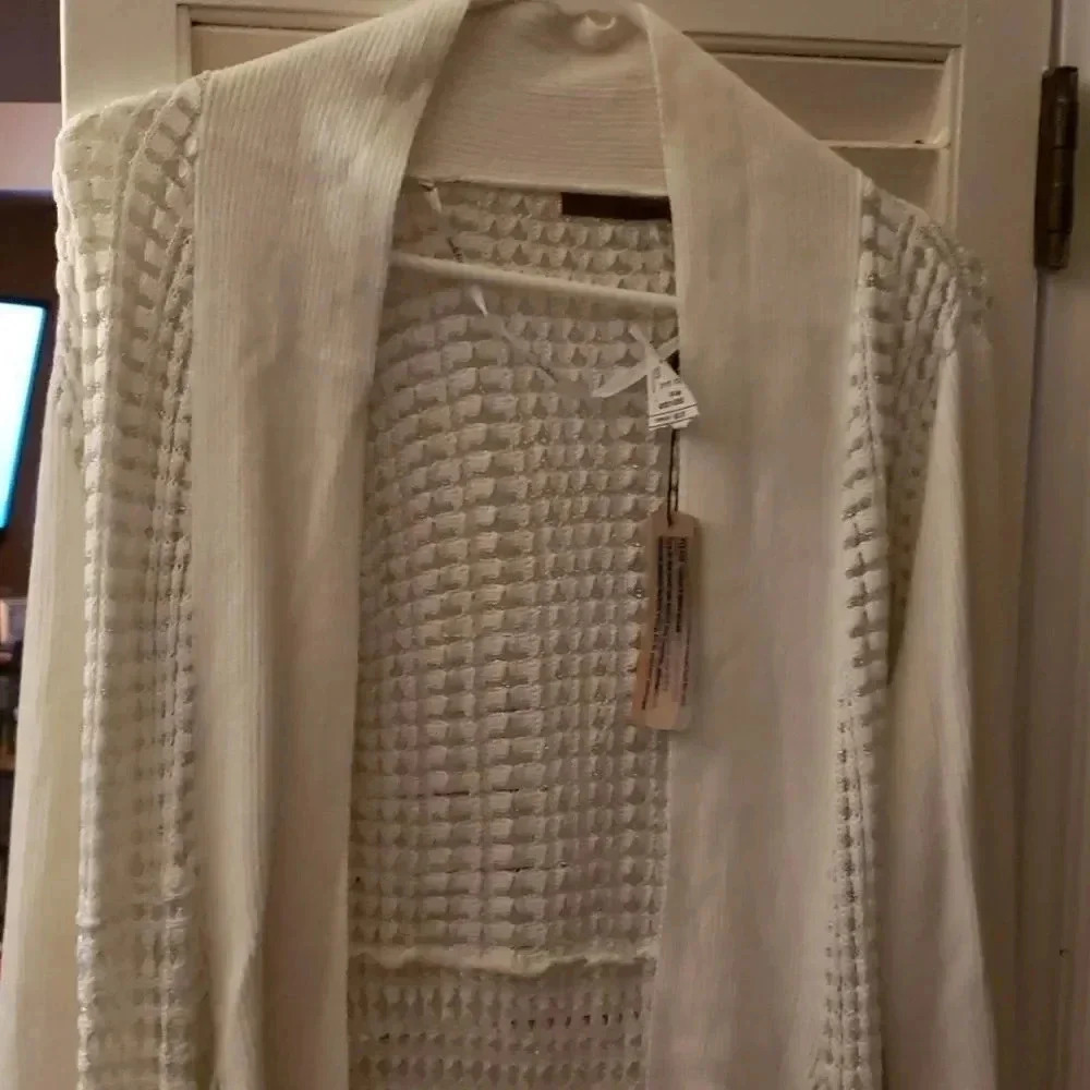 Long Sleeve White Shaul New With Tags